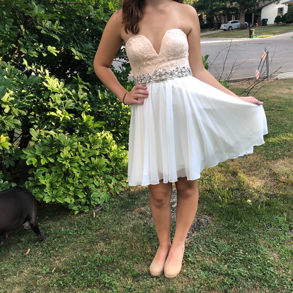 homecoming/ prom dress, lace, v-neck, embellished